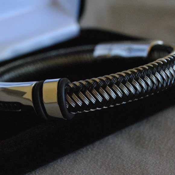 Men's Black Diamond and Stainless Steel Bracelet - Picture 3 of 9